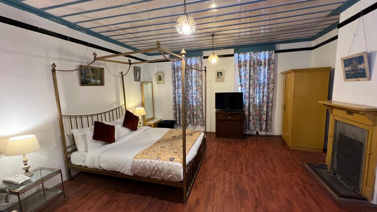 Hotel Woodpark Shimla Exterior photo